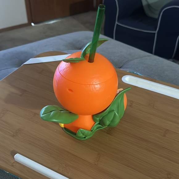 Walt Disney World‎ Epcot Orange Bird Sipper Cup - Picture 3 of 6